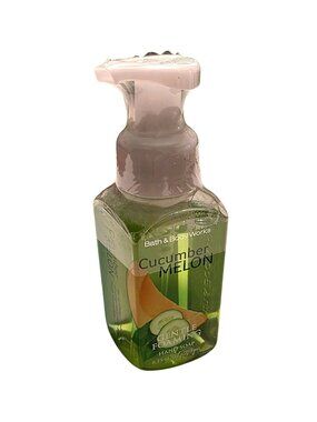 Bath & Body Works Cucumber Melon Gentle Foaming Hand Soap 8.75 Oz